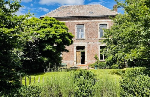 Crevecoeur-sur-lEscaut House | Relaxing Retreat with Pool Near Abbaye de Vaucelles