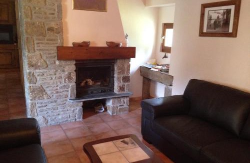 Saint-Pierre-dels-Forcats House | Characterful Stone Home Cal Blanic - Family Friendly Retreat