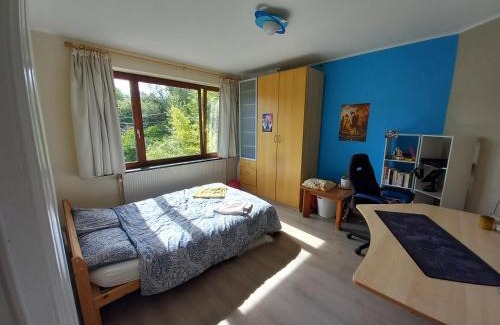 Archennes Bed & Breakfast | Pet-Friendly Retreat at Maison d'hôte with Restaurant & Kitchen