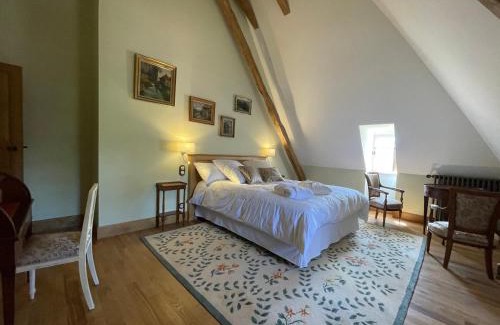 Le Theil House | Highly Rated Maison d'Hôte du Chateau de Fontariol Stay