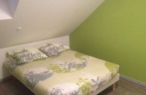 Yvre-le-Polin House | Family-Friendly Stay at Maison D'hôtes 30 Couchages