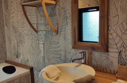 Peret House | Eco-Friendly Spa Retreat at Maison d'hôtes Cœur d'hérault