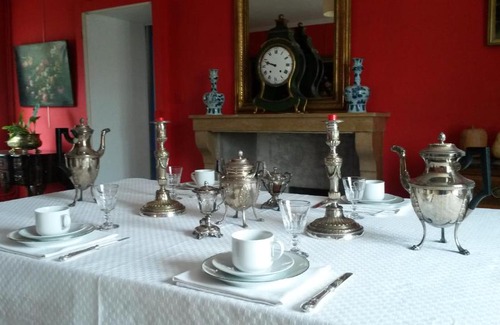 Dijon House | Inviting Maison d'hôtes des Perrières with Restaurant & 9.1 Rating