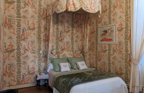 Le Puy-en-Velay House | Elegant Maison d'hôtes with Top Amenities and 9.6 Rating