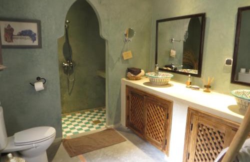 Aremd Bed & Breakfast | Oceanfront Retreat at Maison d'Hôtes Kasbah Azul, 4 Star