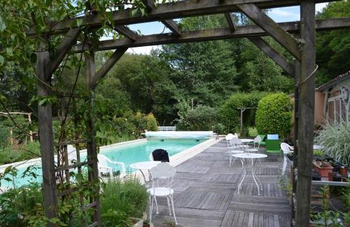 Sainte-Nathalene Bed & Breakfast | Oceanfront Relaxation at Maison d'Hôtes Le Moulin Pointu