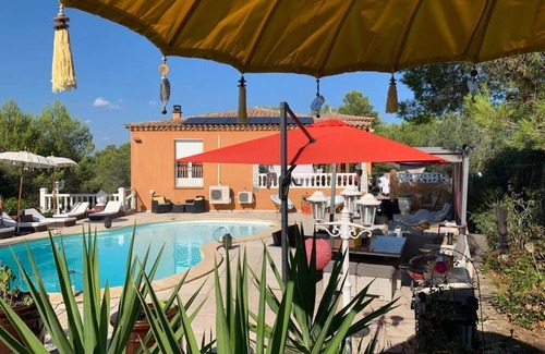 Les 3 Ponts Villa | Discover Ocean Views at Maison D'hôtes Les Huppes