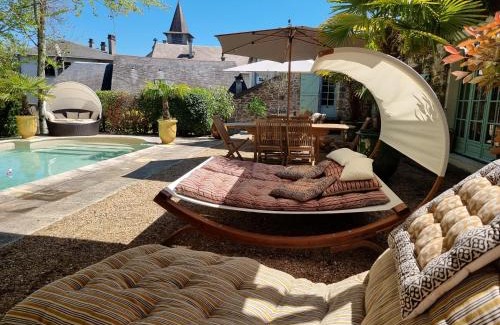 Le Lonzac Bed & Breakfast | Relaxing Oceanfront Stay at Maison d'hôtes Les Jardins