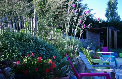 Cliousclat House | Discover Maison d'Hôtes Lou Cliou: Oceanfront Retreat