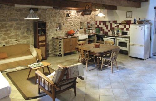 Cliousclat House | Discover Maison d'Hôtes Lou Cliou: Oceanfront Retreat