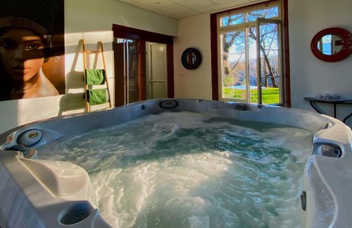 Mirande Bed & Breakfast | Experience Maison D'hôtes Sainte-Marie: 4-Star Oceanfront Retreat