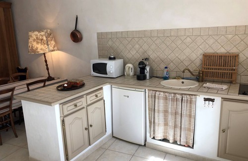 Puyricard House | Experience Unmatched Comfort at Maison d'hotes Les Petites Sources