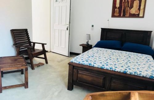 Bandaramulla Hotel | Experience Oceanfront Bliss at Maison D'hotes Sanda Beach