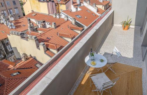 Barriera Vecchia-San Giacomo Apartment | Experience Maison D'Or: 4-Star Retreat with Pool & Pets