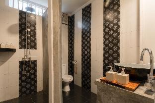 Luang Prabang Hotel | Unwind at Maison Dalabua: 4-Star Stay with Ocean Views