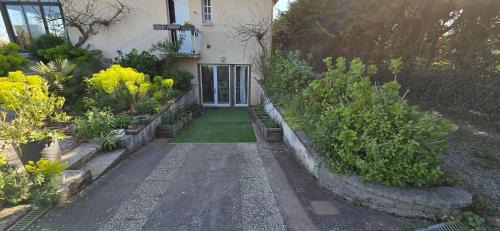 Longeves House | Relax and Unwind at Maison Damour with Pool & Hot Tub