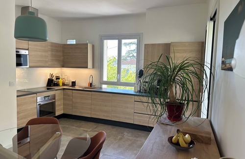 Est House | Nature Retreat: 10 Minutes from City Center with Pool