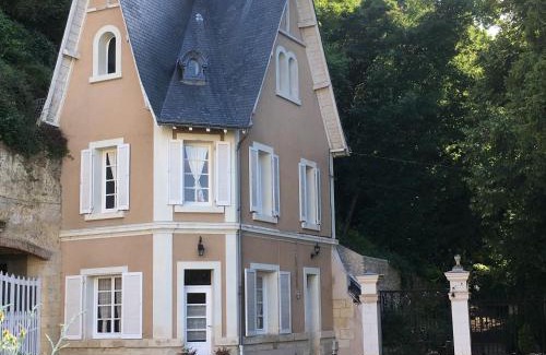 Larcay House | Explore Maison Dans Le Parc Du Château with Private Pool