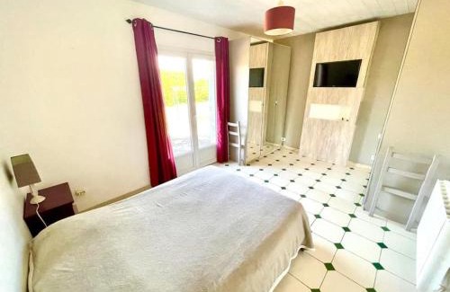Tillac House | Relaxing Retreat with Heated Pool at Midoon Guest