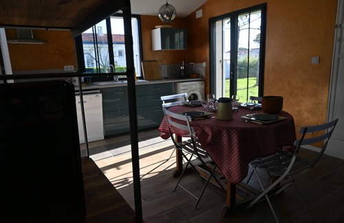 La Bree-les-Bains House | Cozy Beachside Retreat on Île d'Oléron for Families