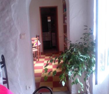 Olargues House | Cozy Village Home in Medieval Setting - Family-Friendly Stay