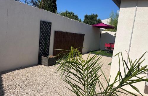 Orange House | Cozy Maison with Garden for Families - Rated 10/10