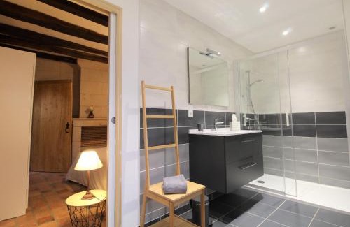 Le Vieil-Bauge House | Cozy Maison de Bourg with Private Courtyard Near Zoo