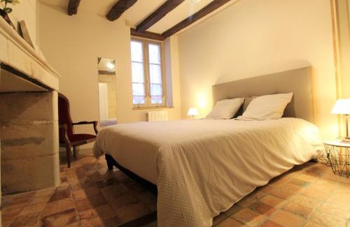 Le Vieil-Bauge House | Cozy Maison de Bourg with Private Courtyard Near Zoo