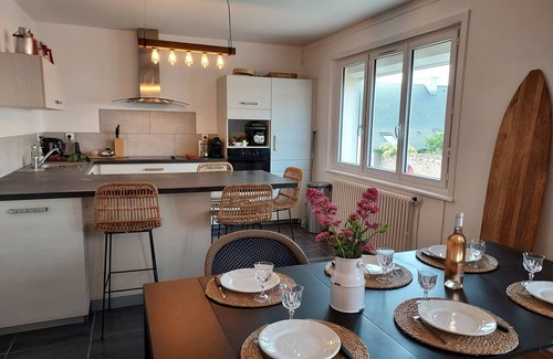 Plougasnou House | Discover Maison de Bourg: Family-Friendly Beach Retreat