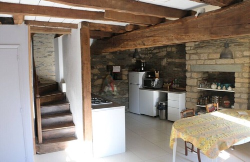 Rochefort-en-Terre House | Pet-Friendly Maison de Caractère with Oceanfront Views