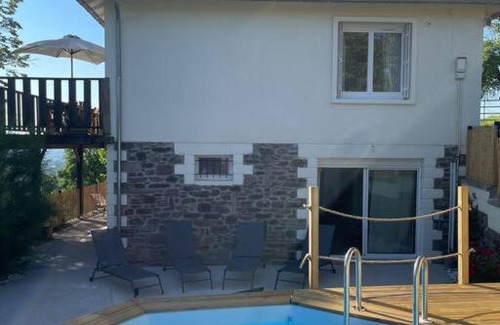Fournoules House | Quaint Maison de Campagne: Family-Friendly Retreat in Nature