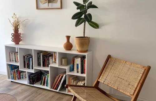 Fournoules House | Quaint Maison de Campagne: Family-Friendly Retreat in Nature