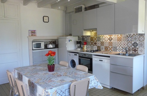 Dienne House | Experience Maison de Campagne - Family-Friendly Retreat