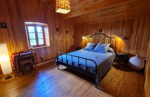 Issendolus House | Charming Maison de campagne au Touleyrou: Family-Friendly Retreat