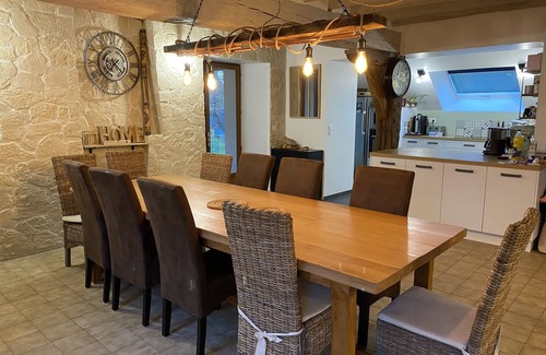 Lombron House | Ideal Getaway: Maison de Campagne with Pool for Family Fun