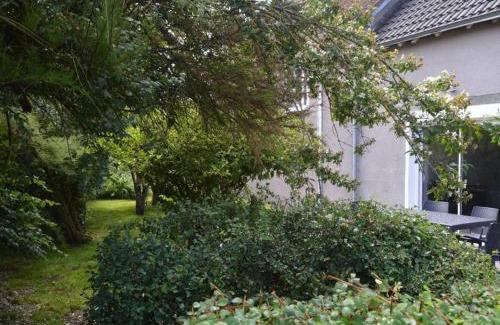 Poulaines House | Relaxing Countryside Retreat with Garden Near Loire Châteaux
