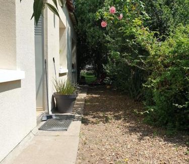 Cangey House | Discover Maison de Campagne - Cangey: Family & Pet Friendly