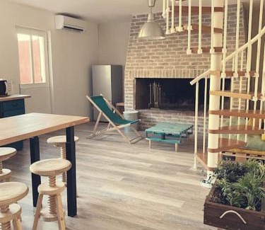 Tautavel Apartment | Charming Countryside Retreat in a Scenic Vineyard