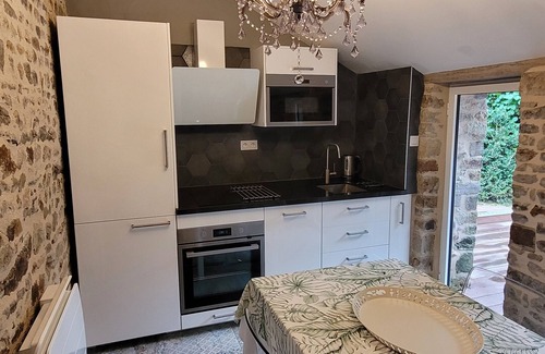 Moulins House | Family-Friendly Getaway at Maison à la Campagne