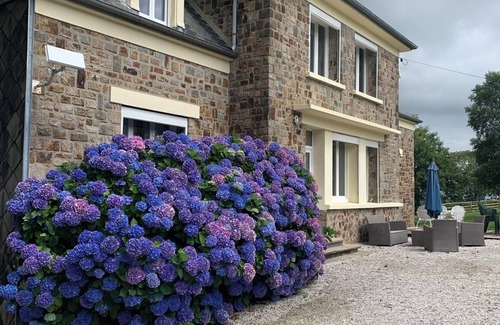 Percy-en-Normandie House | Peaceful Maison de Campagne with Ocean View, Rated 9.8
