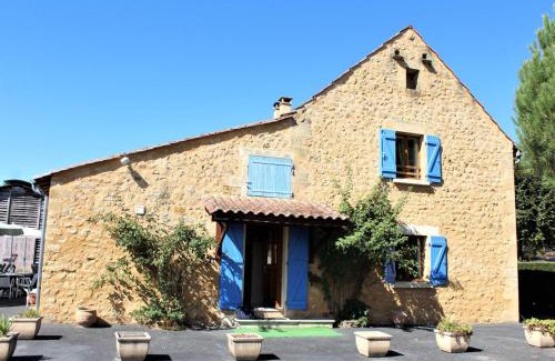 Calviac-en-Perigord House | Family-Friendly Maison de Campagne Near Sarlat with Garden