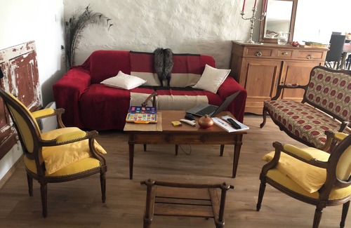 Laval House | Charming Maison de Caractère: City Meets Countryside Escape
