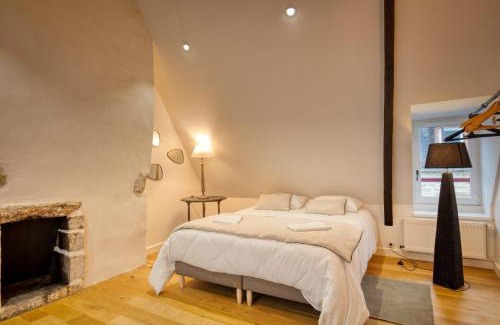 Auray House | Discover Maison de caractère ST GOUSTAN: 4-Star Retreat