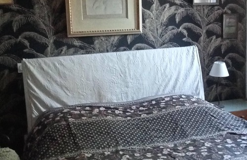 Pontenx-les-Forges Bed & Breakfast | Charming Maison de Charme: Near Ocean & Lakes, Family-Friendly