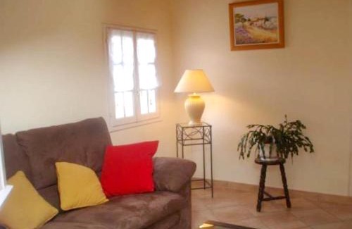 Laz House | Enchanting Maison de Charme with Garden in Laz