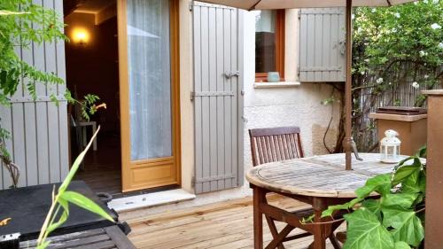 Merindol House | Enchanting Maison de Charme in Merindol with Garden Oasis