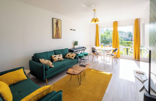 Evreux House | Ideal Maison de Charme with Spa and Hot Tub Access!