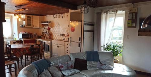 Tursac House | Enchanting Maison de Tursac with Garden & Pet-Friendly Amenities