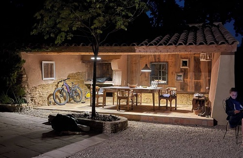 Puymeras House | Mesmerizing Maison de Charme with Hill Views and Pool