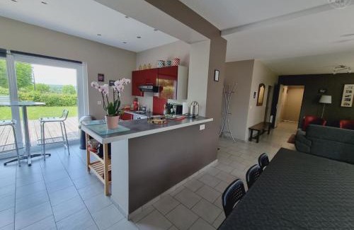 Liessies House | Gîte Liessies: Spacious Retreat for 12 in Nature's Embrace